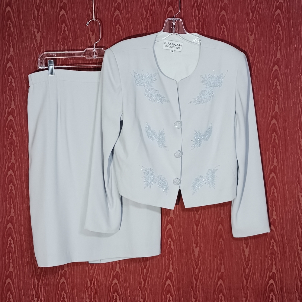 NAH NAH Collection Powder Blue Beaded 3 Button Long Sleeve Skirt Suit Womens 14P